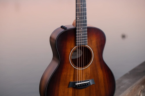 TAYLOR GS Mini-e Koa Plus фото 2